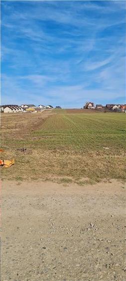 Teren intravilan de 3400 mp, în Sfântu Ilie
