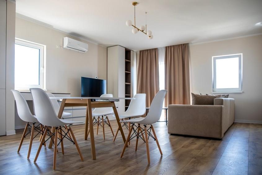 Apartament cu 2 camere semidecomandat în Giroc