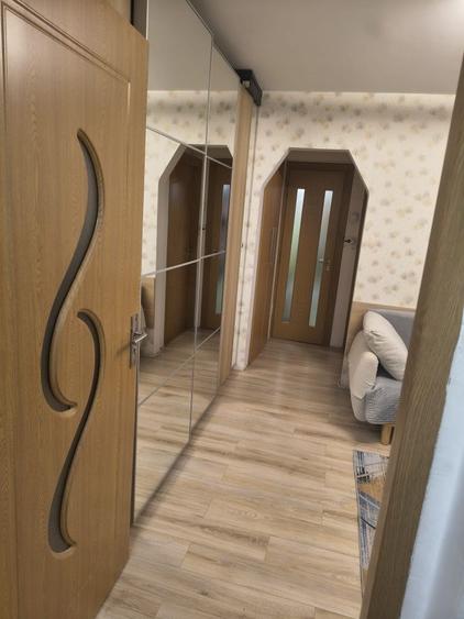 Apartament cu 2 camere semidecomandat în Progresul