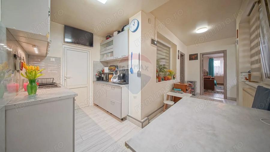 Casă cu 3 camere cu Teren 302 Mp în Blumăna
