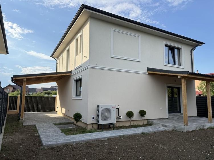 Casă cu 4 camere în Gura Văii