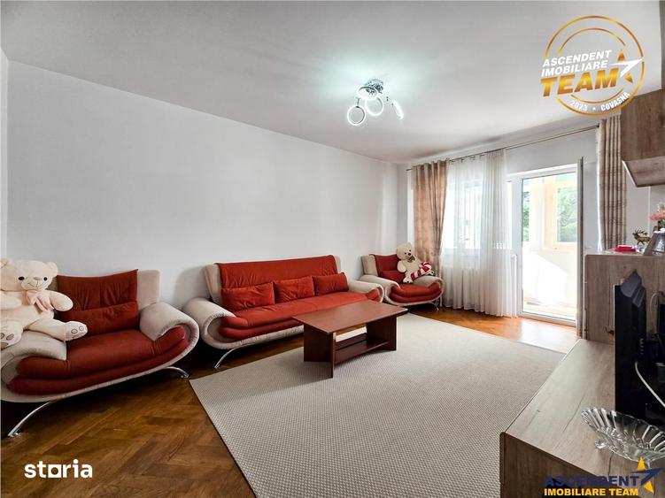Apartament cu 4 camere, mobilat în Central
