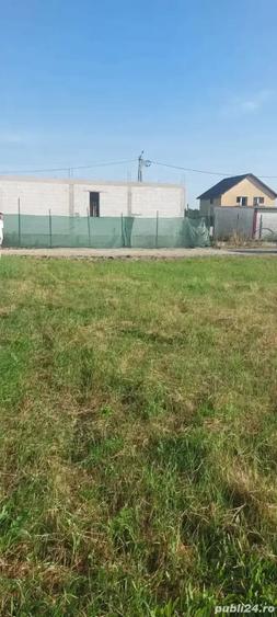 Vand teren intravilan 500mp .loc Albota ,jud.Arge? - 2