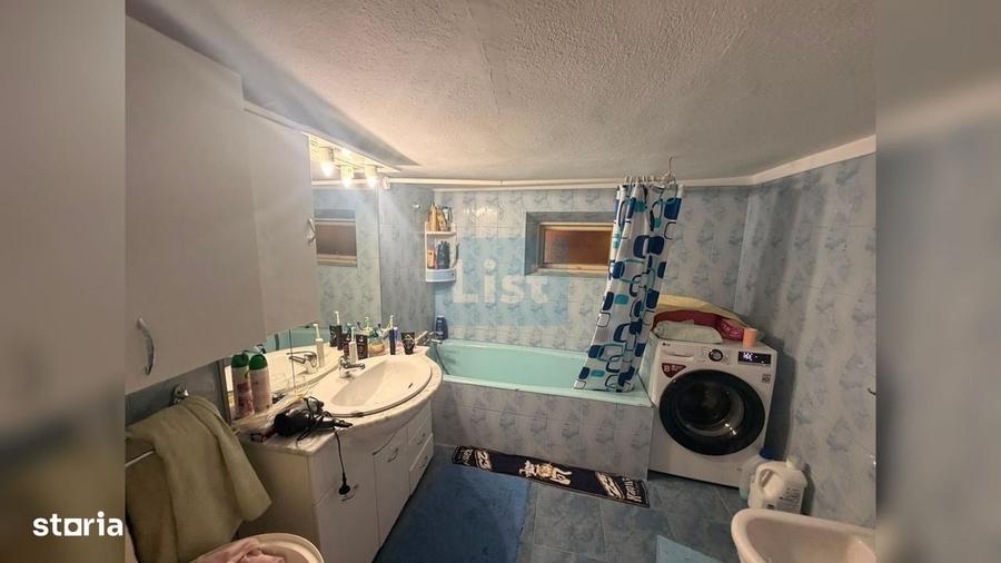 Casă cu 3 camere în Central