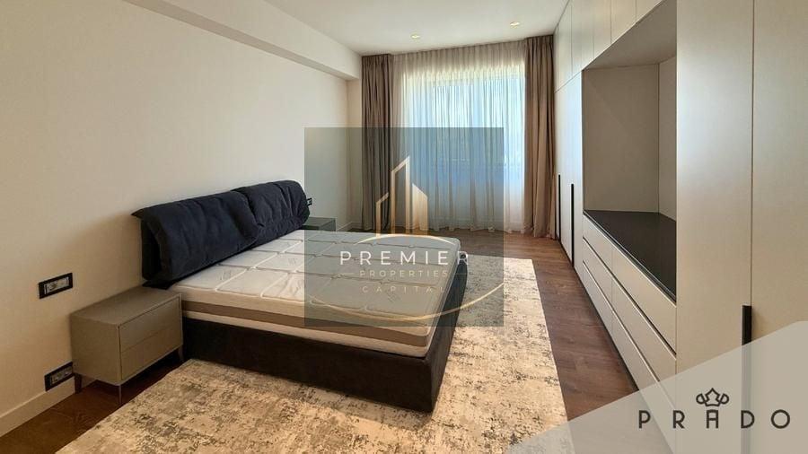 Apartament cu 4 camere decomandat în Herăstrău
