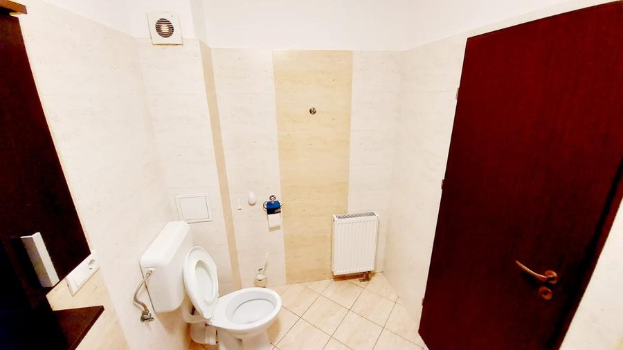 Garsonieră decomandată, mobilată în Olimpia-Stadion