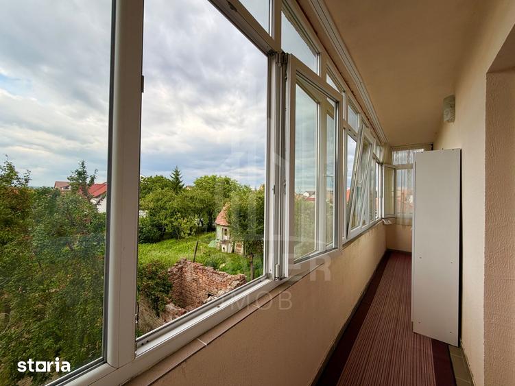 Apartament cu 2 camere decomandat în Tilișca