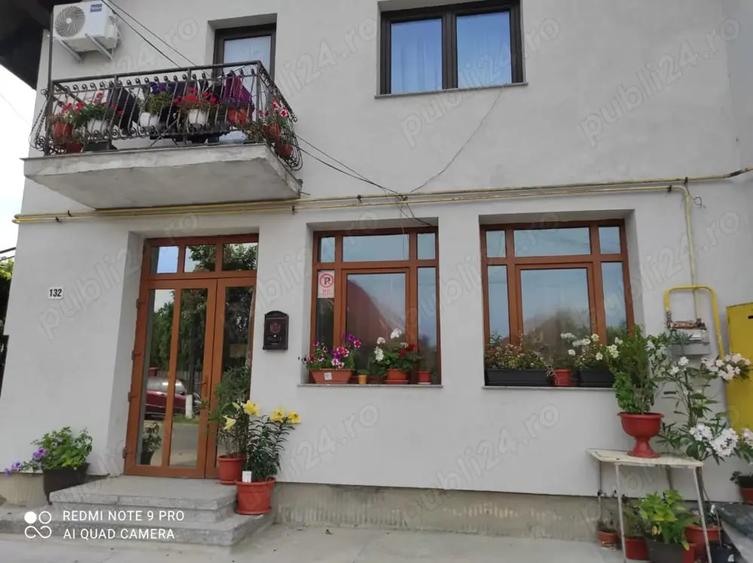 Casă cu 5 camere în Central