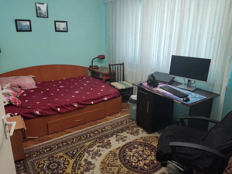 Apartament cu 2 camere semidecomandat în Podul de Piatră