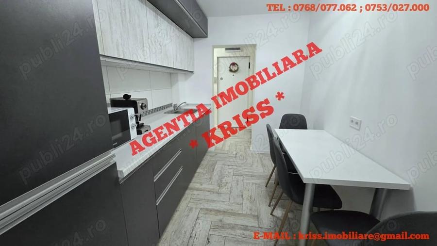 Apartament cu 3 camere semidecomandat în Eremia