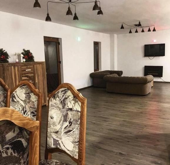 Casă cu 4 camere în Central