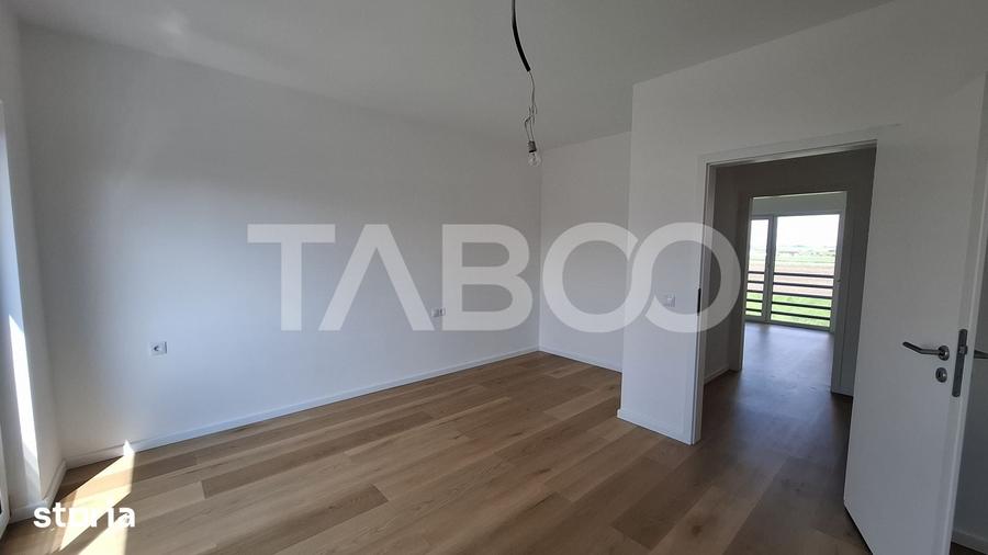Casă cu 4 camere cu Teren 360 Mp în Șura Mică