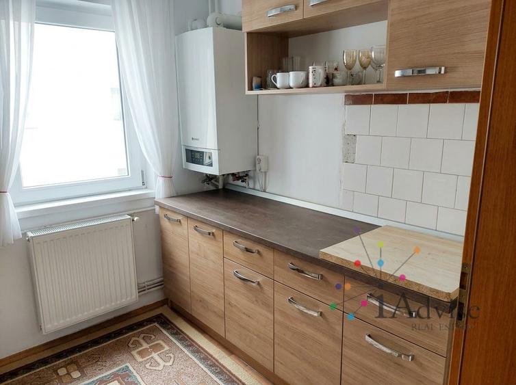 Apartament cu 3 camere decomandat în Noua