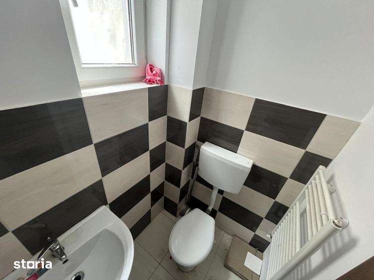Spațiu comercial, de 23 mp, în Central