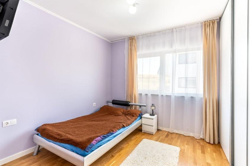 Apartament cu 2 camere semidecomandat, mobilat în Chinteni