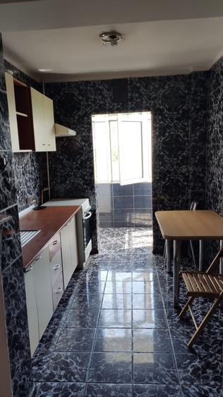 Apartament cu 2 camere decomandat în Vest