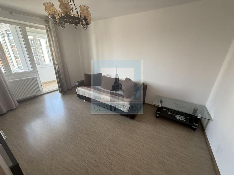 Apartament cu 2 camere decomandat în Centrul Civic