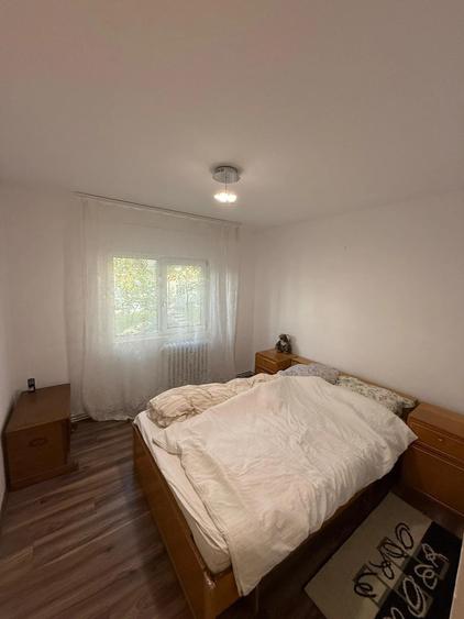 Apartament cu 3 camere decomandat în Păcurari