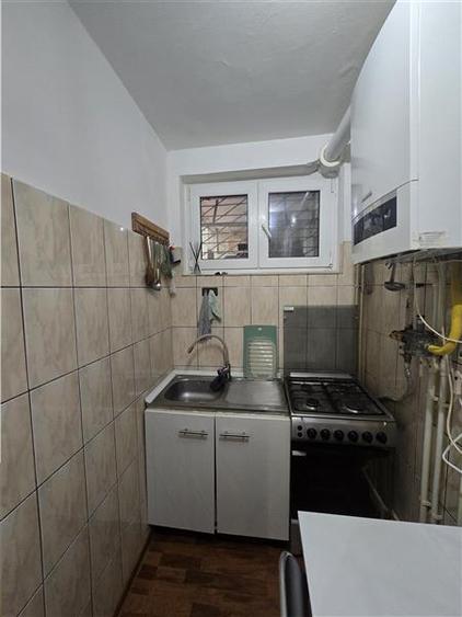 Apartament cu 2 camere decomandat, mobilat în Tomis Nord