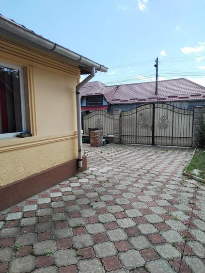 Casă cu 3 camere în Coman