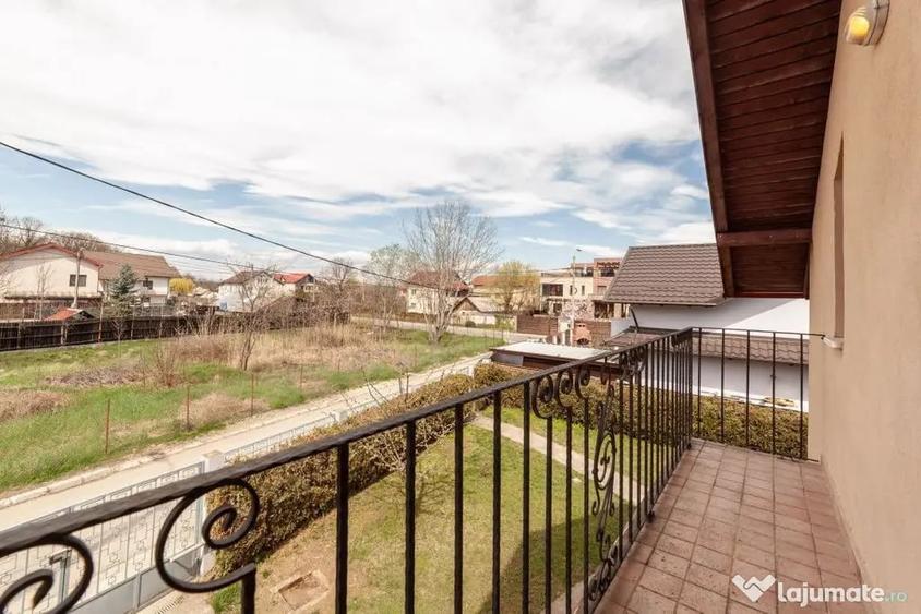 Casă cu 4 camere cu Teren 475 Mp în Găvana
