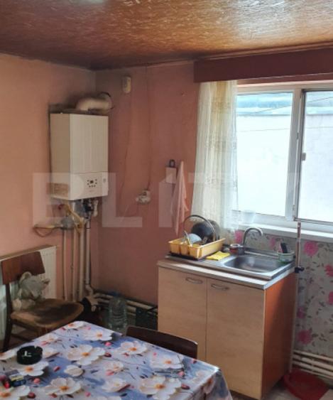 Casă cu 2 camere cu Teren 445 Mp în Piața Centrală