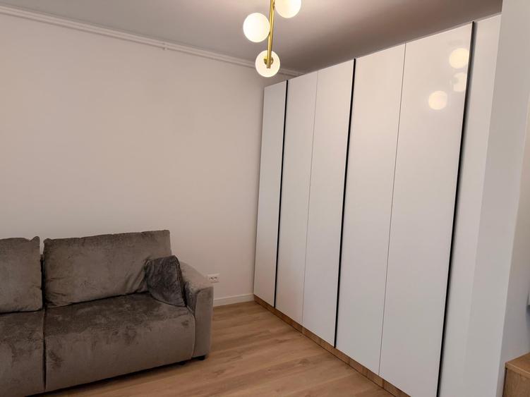 Apartament cu 2 camere semidecomandat în Theodor Pallady