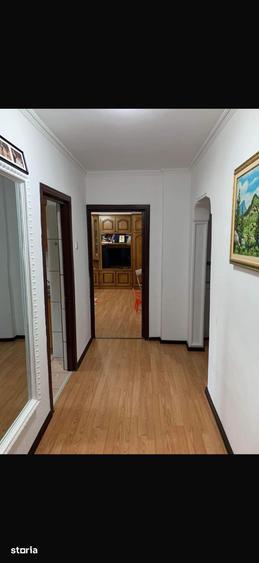Apartament cu 3 camere în Nord