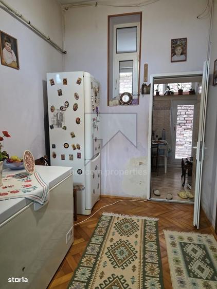 Apartament cu 4 camere decomandat în Sebastian