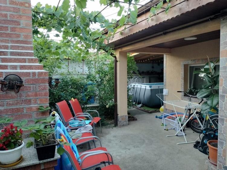 Casă cu 4 camere în Giurgiului