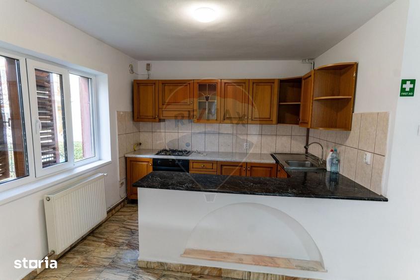 Casă cu 6 camere cu Teren 404 Mp în Centru Vechi