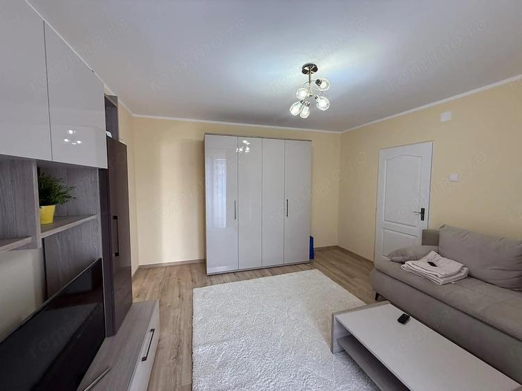 Apartament cu 2 camere semidecomandat în Ultracentral
