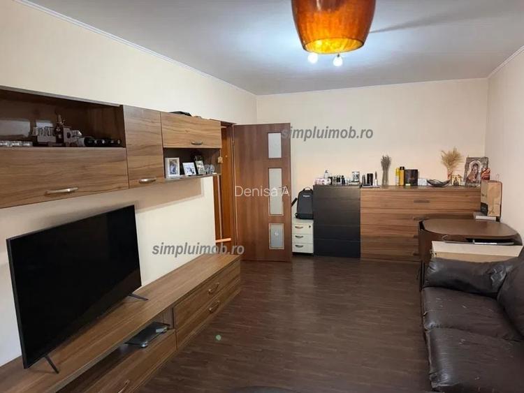2 Camere Decomandat Titan