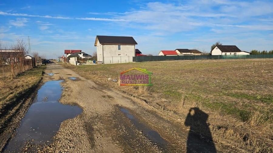 Teren intravilan de 3822 mp, în Cornetu