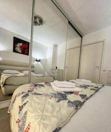 Apartament cu 2 camere semidecomandat, mobilat în Bucureștii Noi
