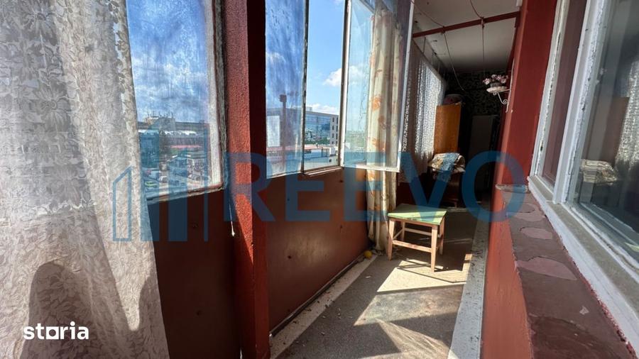 Apartament cu 2 camere decomandat, mobilat în Cornișa