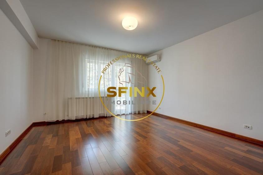 Apartament cu 4 camere decomandat, mobilat în Dacia