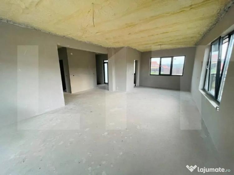 Casă cu 5 camere cu Teren 1112 Mp în Apahida