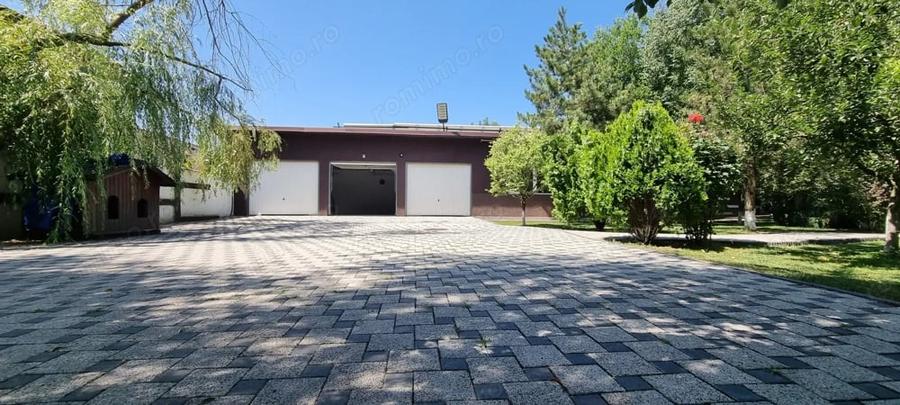 Casă cu 7 camere cu Teren 1500 Mp în Bolintin-Deal