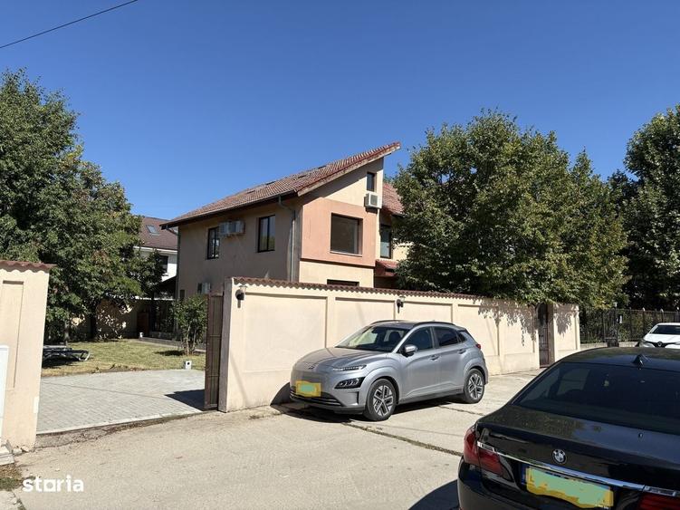 Casă cu 4 camere cu Teren 400 Mp în Dobroești