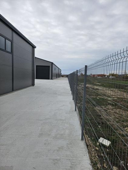 Spațiu industrial, de 565 mp, în Est