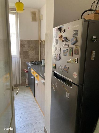 Apartament cu 4 camere în Drumul Taberei