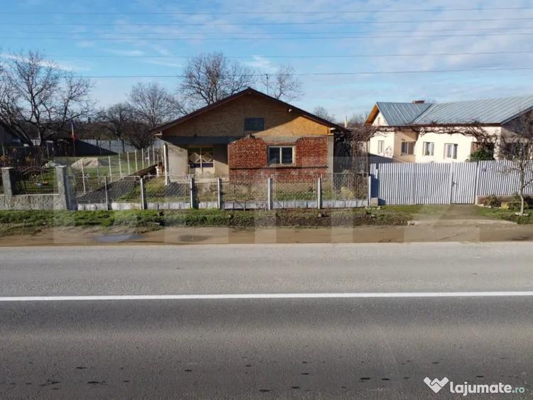 Casă cu 4 camere cu Teren 600 Mp în Central