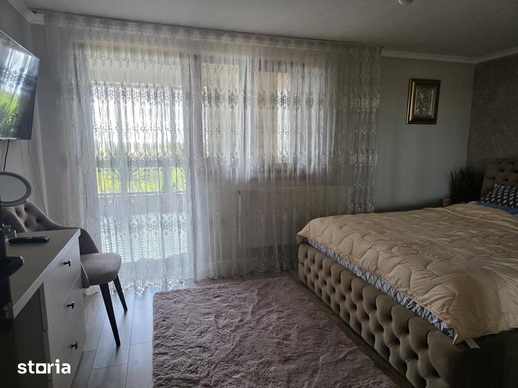 Casă cu 4 camere cu Teren 889 Mp în Oșorhei