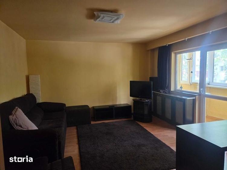 Apartament cu 2 camere decomandat în Berceni