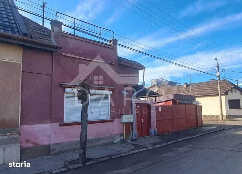 Casă cu 3 camere cu Teren 290 Mp în Central