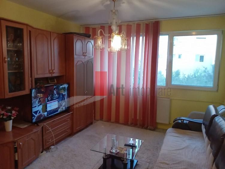 Apartament cu 2 camere decomandat în Giurgiului