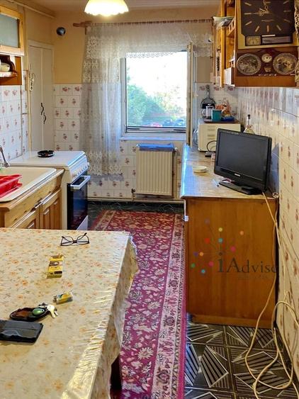Apartament cu 2 camere decomandat în Tractorul