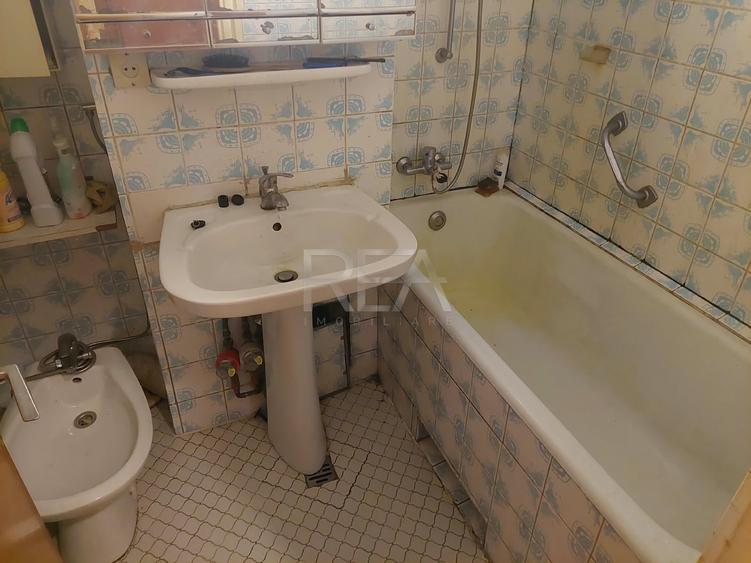 Apartament cu 4 camere decomandat, mobilat în Iancului