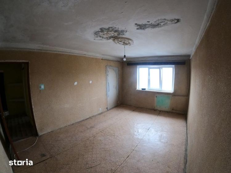 Oportunitate de Investitie: Apartament cu Doua Camere decomandat - 14